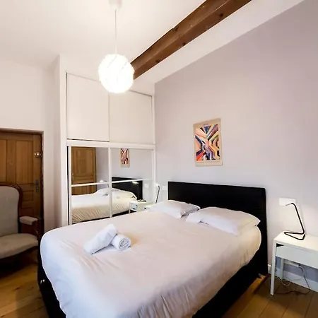 Grand Duplex Au Coeur Du Vieux Apartment